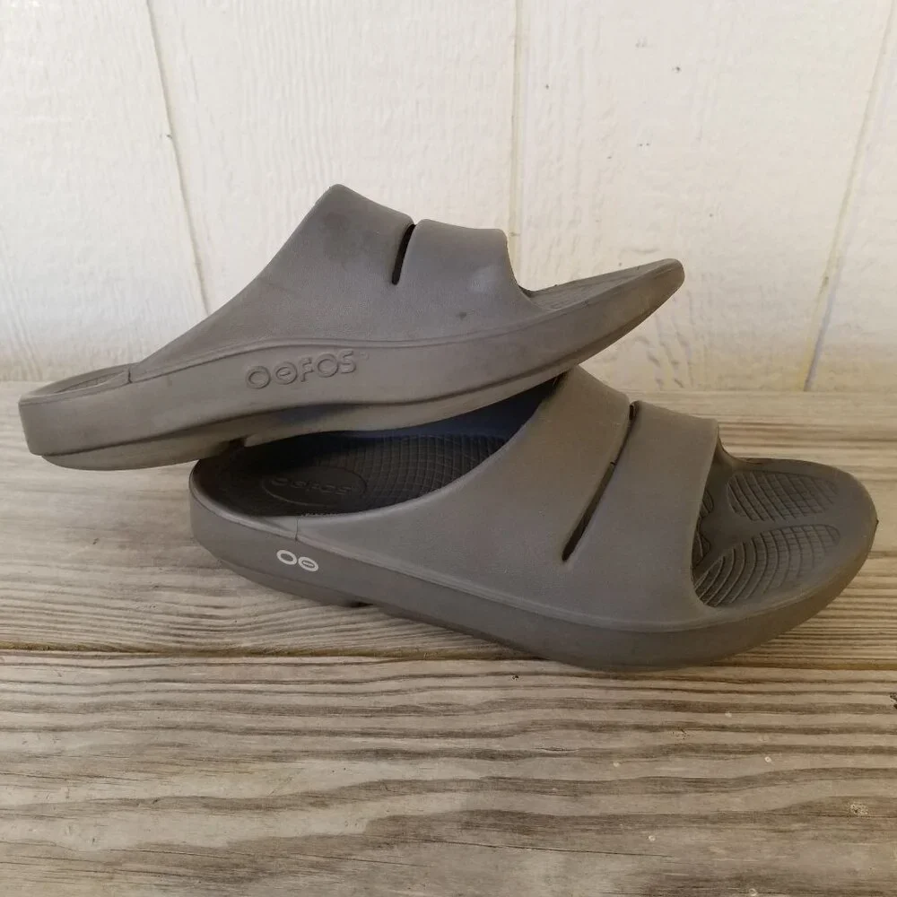 OOFOS brand size